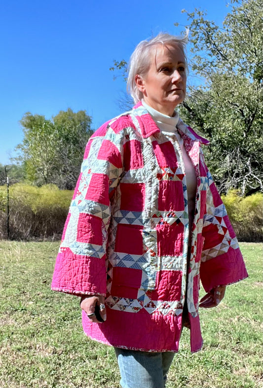 Always Pretty in Pink Ocean Waves Chore Coat Quilt jacket, Sized Small - Large