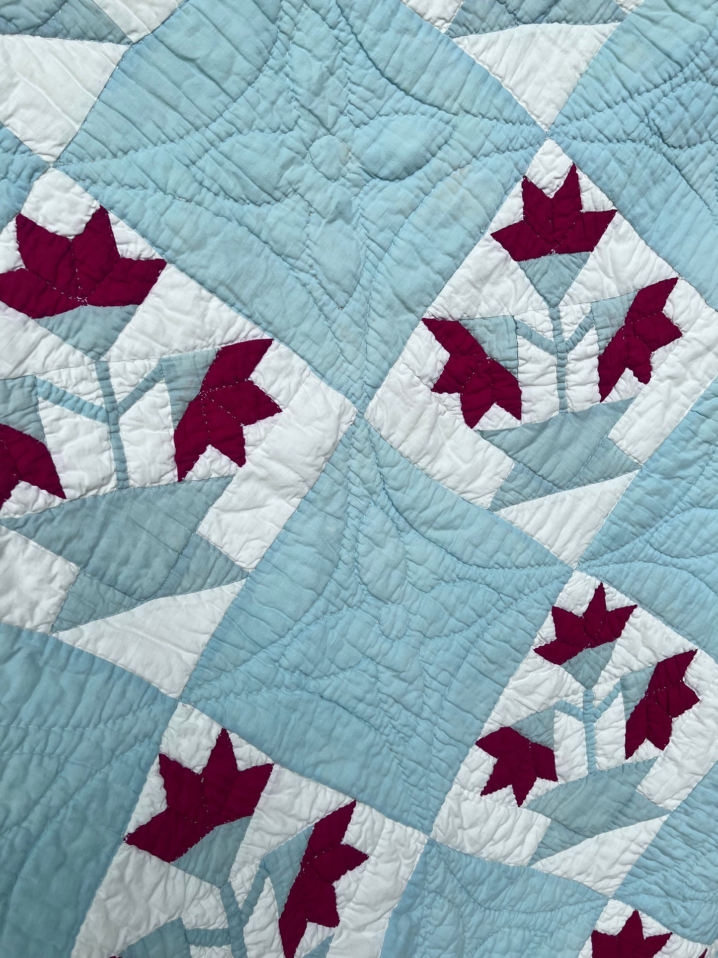 Classic Antique Carolina Lilly Vintage Quilt