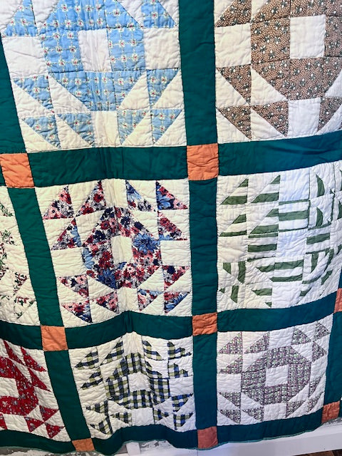 Exceptional Crown of Thorns Vintaege Antique Quilt