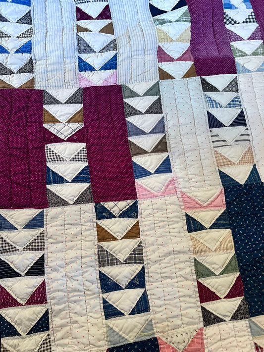 Dreamy Country Colored Flock of Geese Vintage Quilt, Farmhouse Decor!