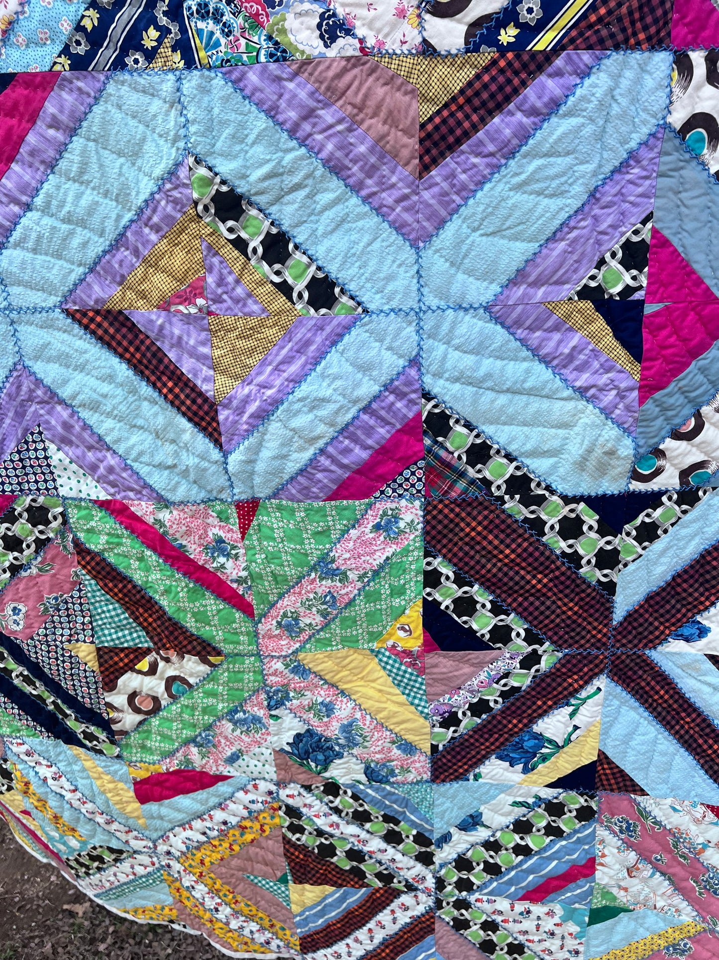 Getting your groove in with this unusual strappy quilt.