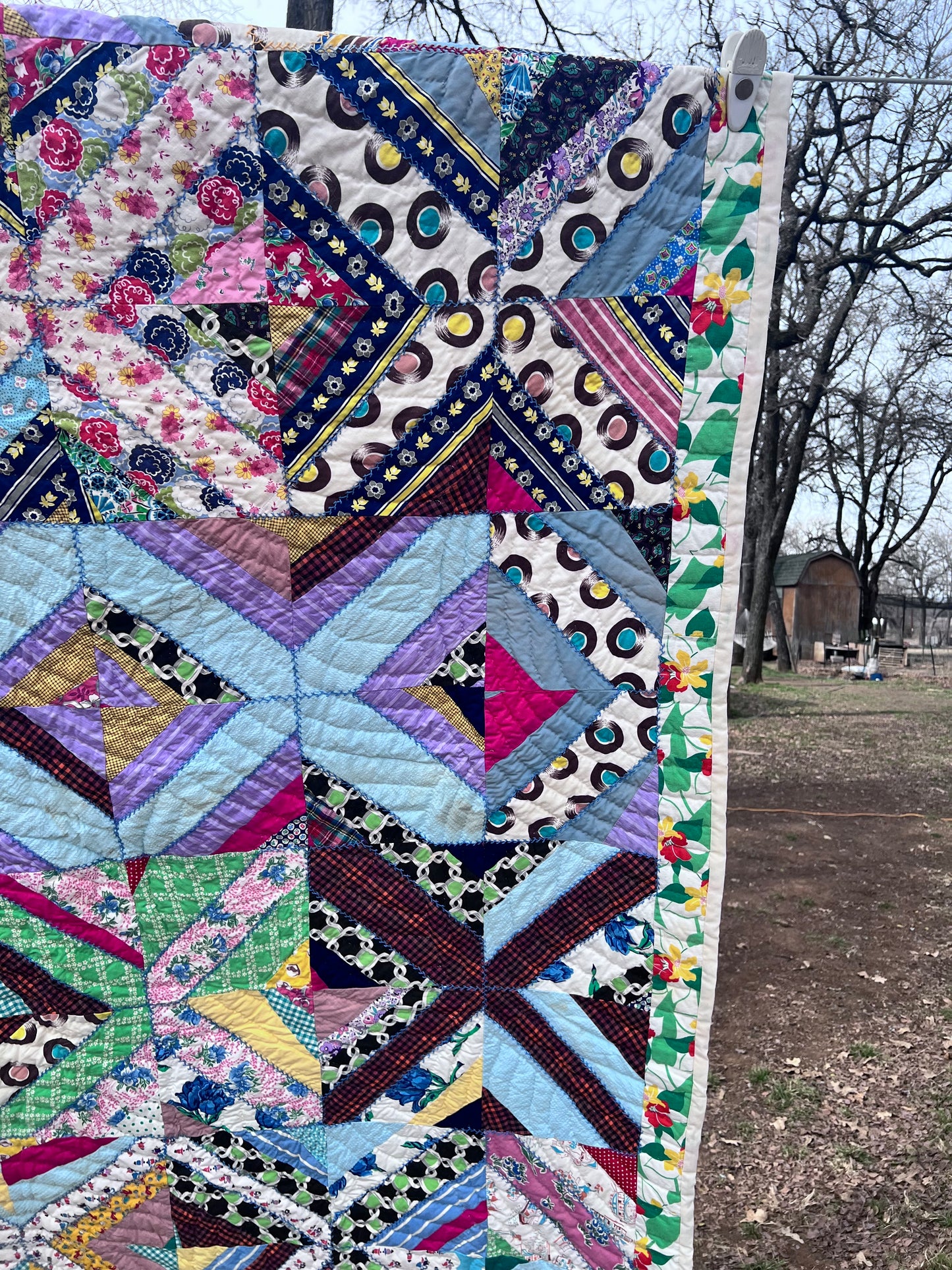 Getting your groove in with this unusual strappy quilt.
