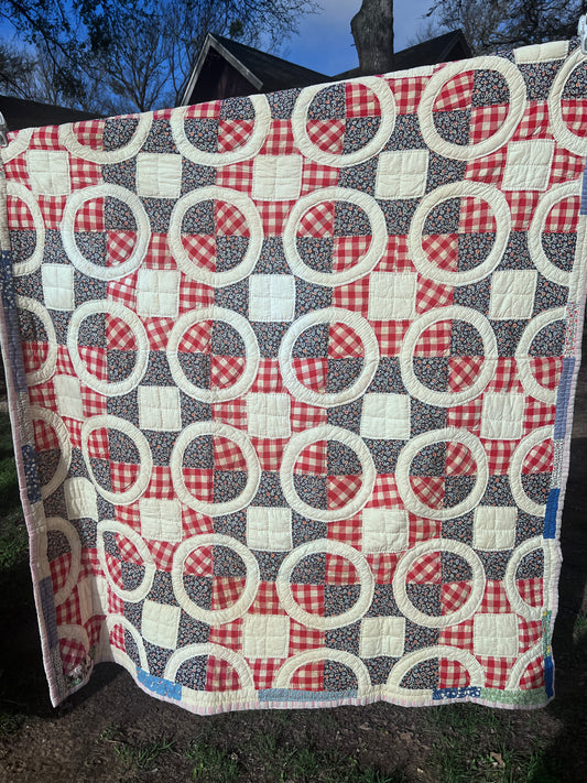 Red, White & Blue Circle Farmhouse Quilt