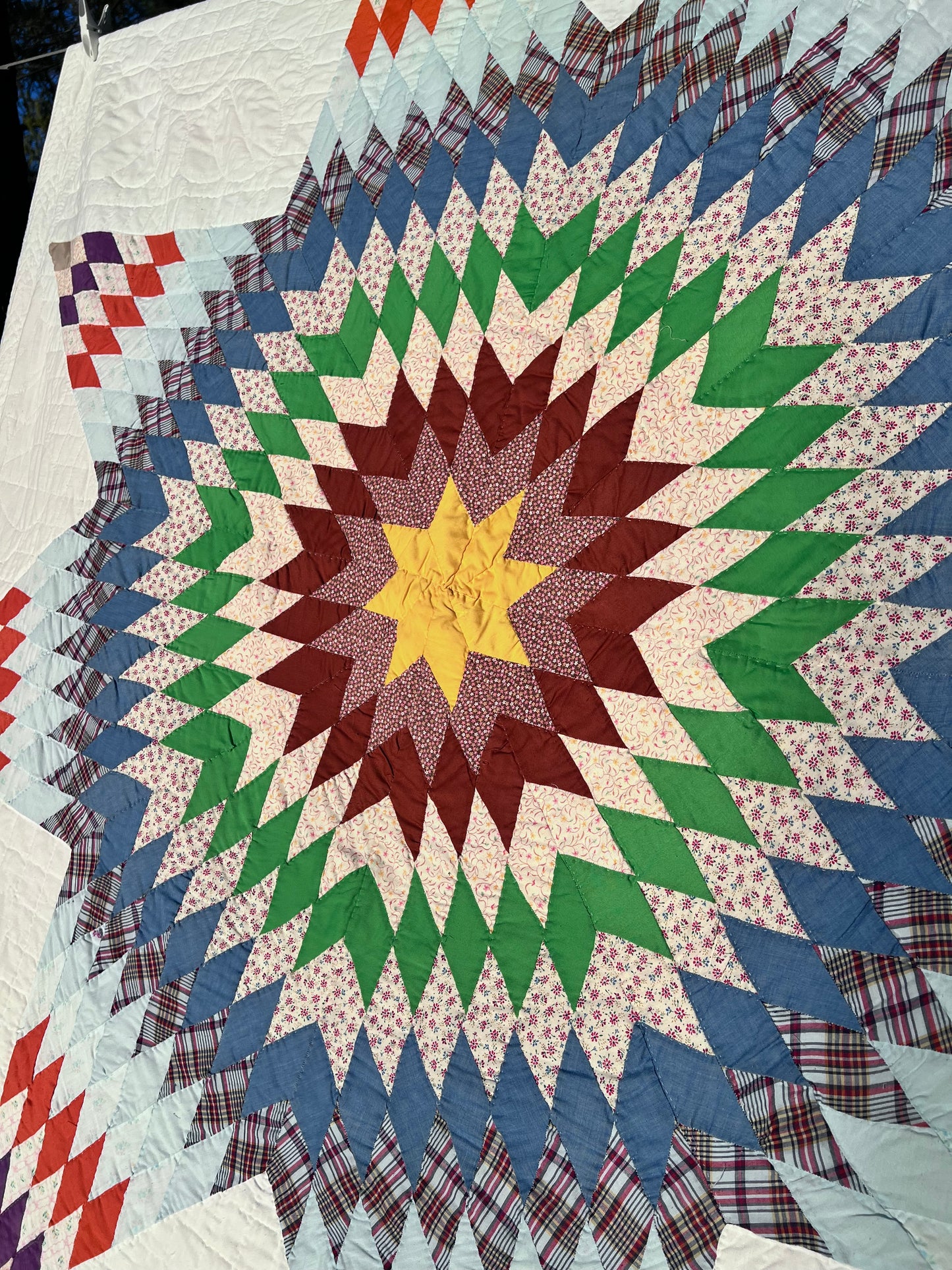 Glorious Lone Star Hand Quilted Vintage Quilt