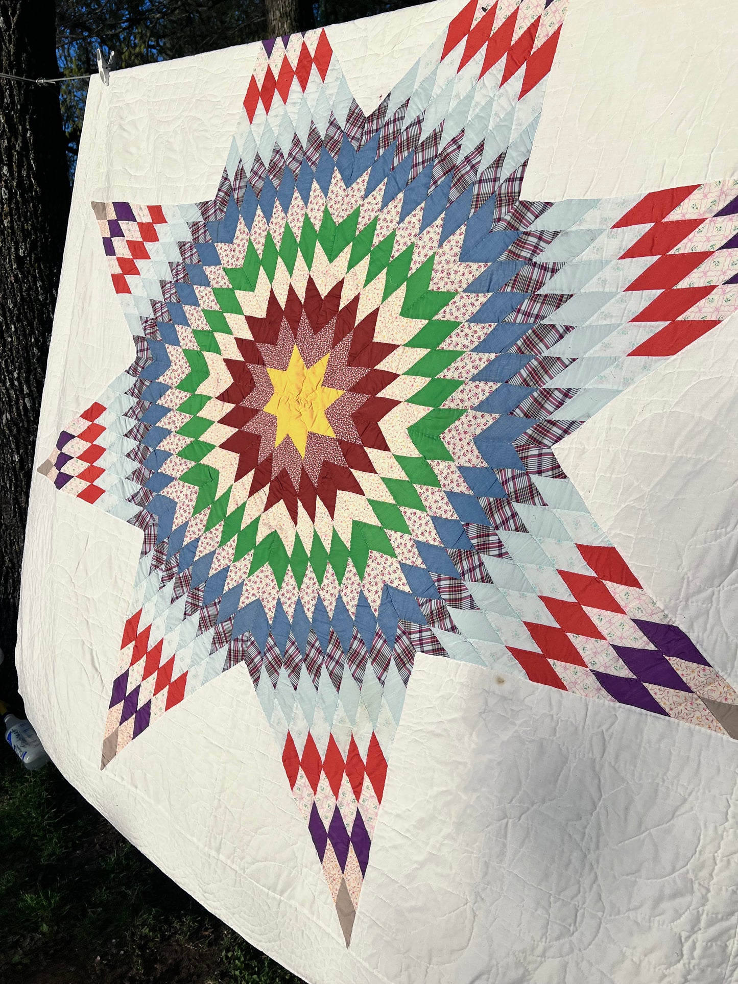 Glorious Lone Star Hand Quilted Vintage Quilt