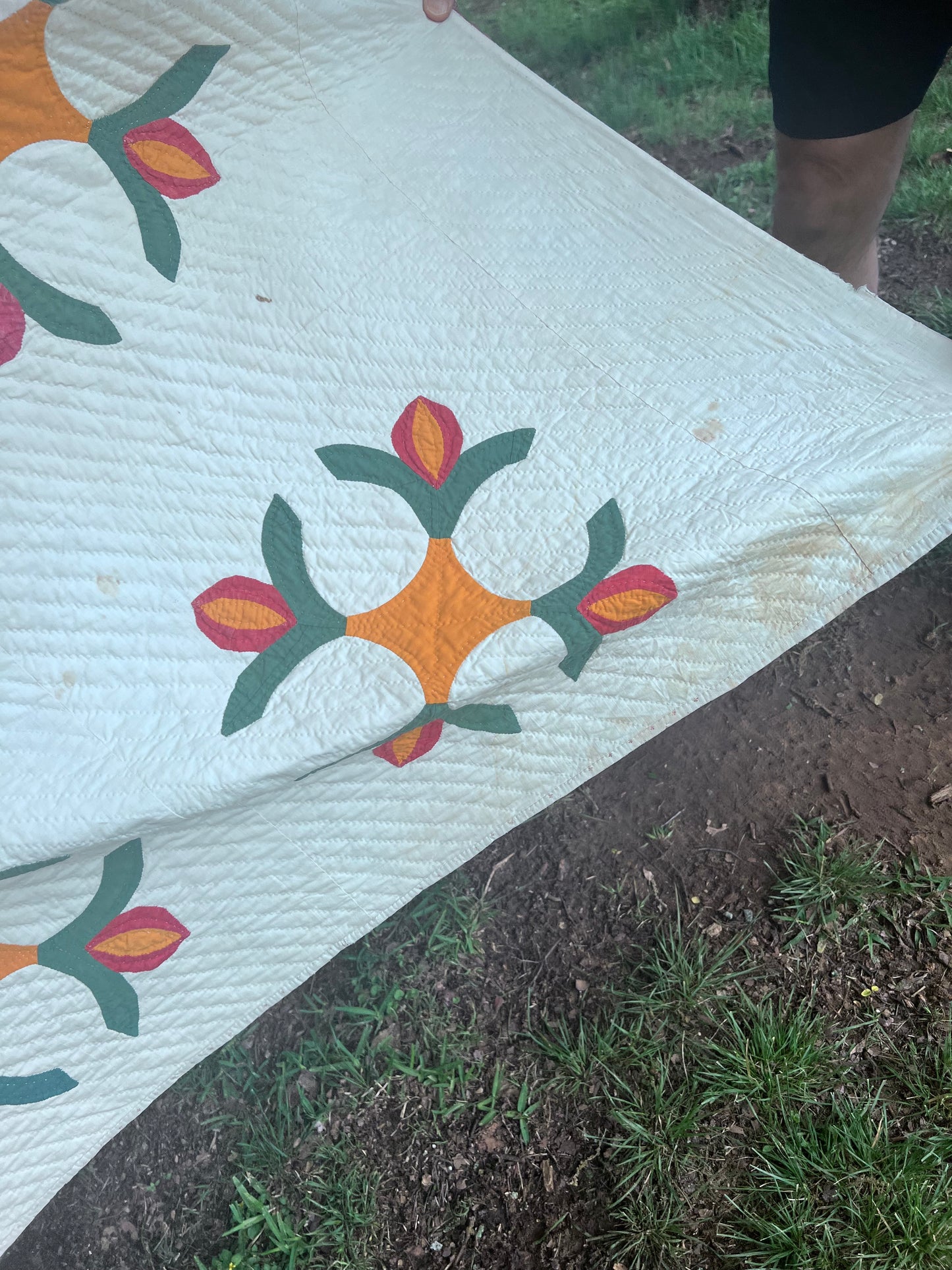 Elegant, minimalist design is a variation of the California Rose or Fuchsia Vintage Quilt Cirica late 1800s