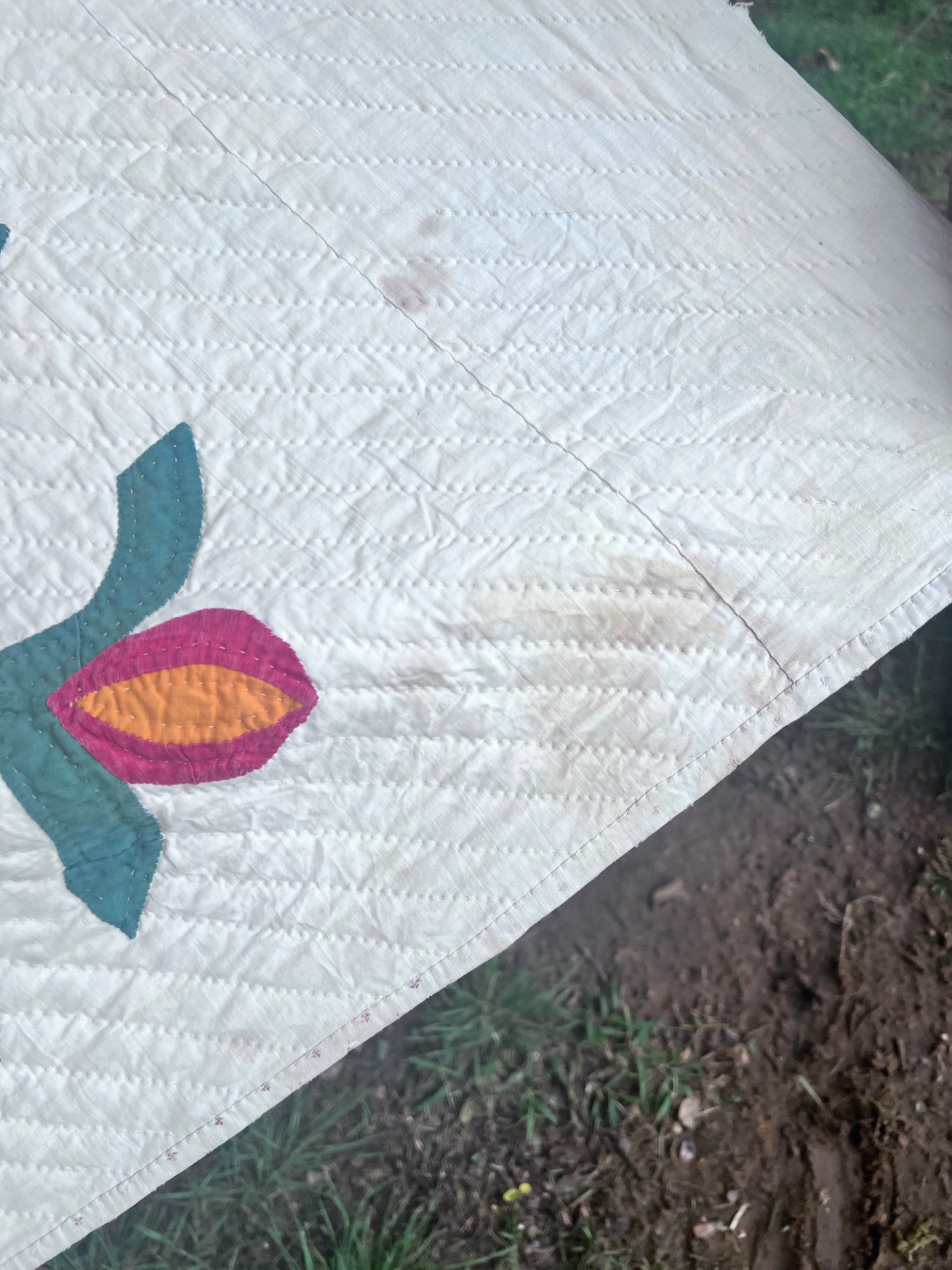 Elegant, minimalist design is a variation of the California Rose or Fuchsia Vintage Quilt Cirica late 1800s
