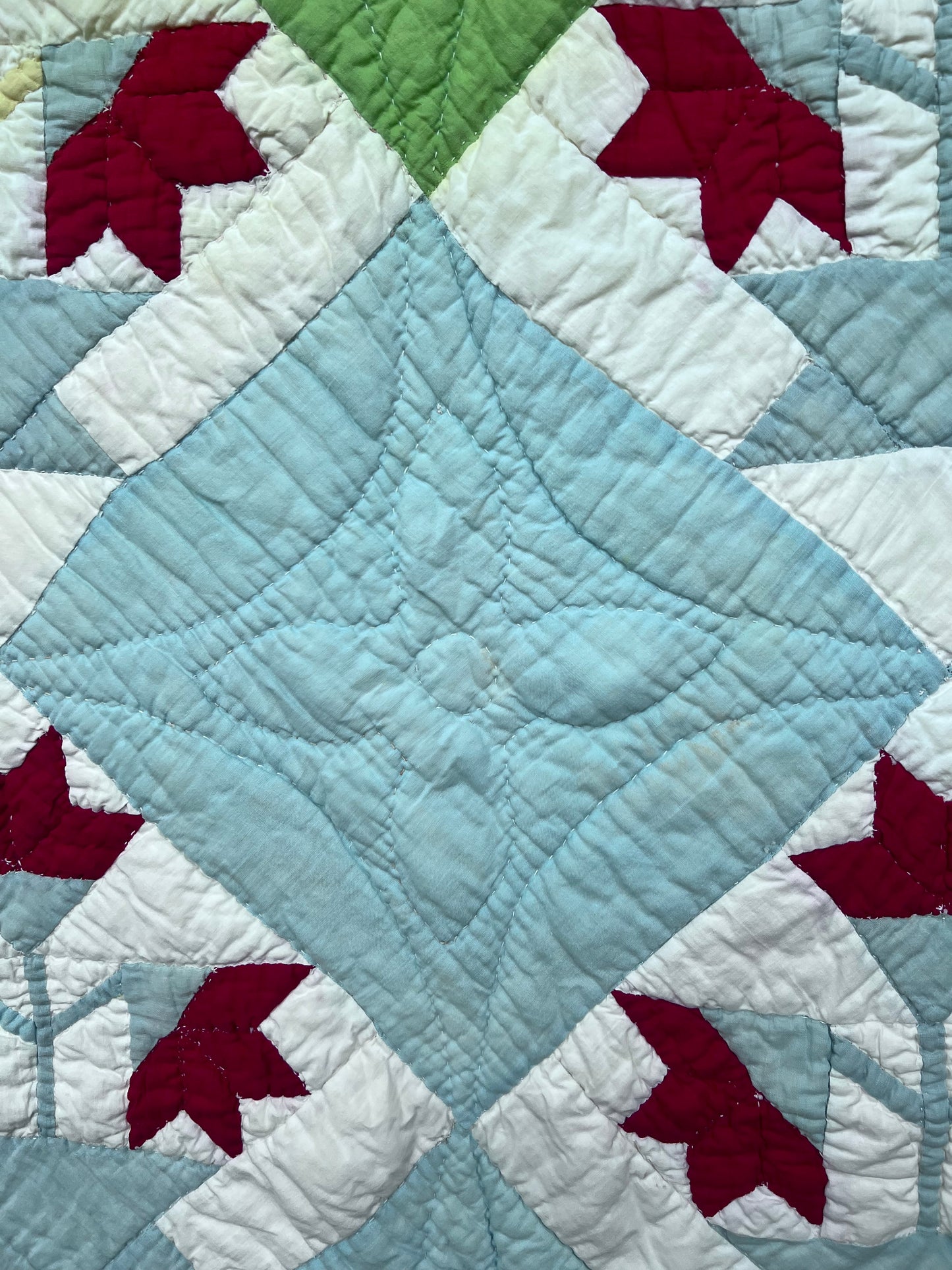 Classic Antique Carolina Lilly Vintage Quilt
