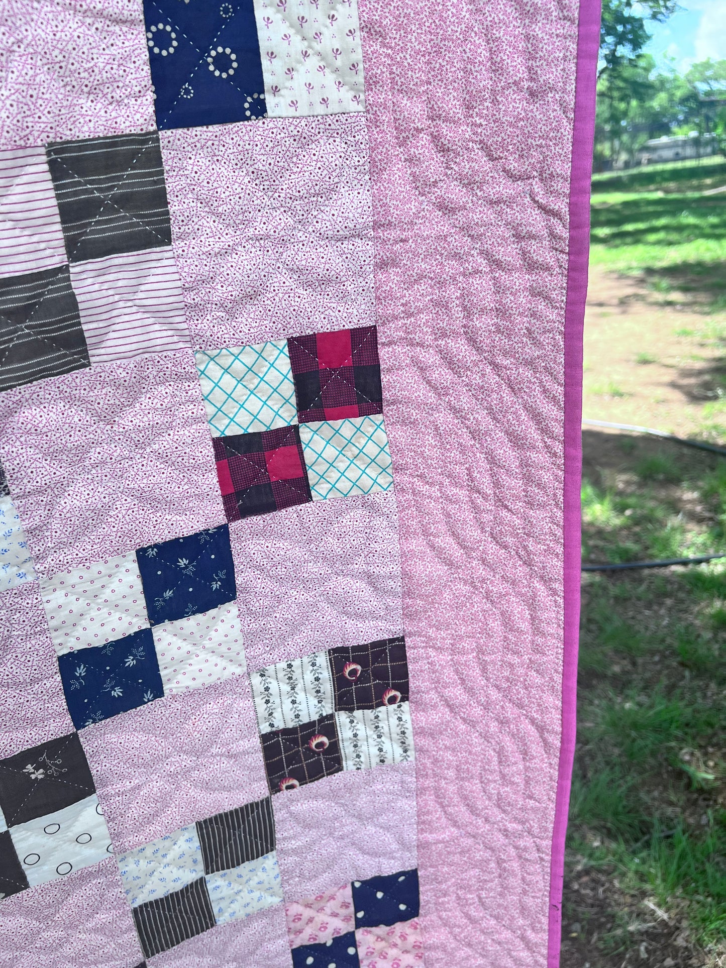 A simple yet memorizing patchwork postage stamp Vintage Quilt