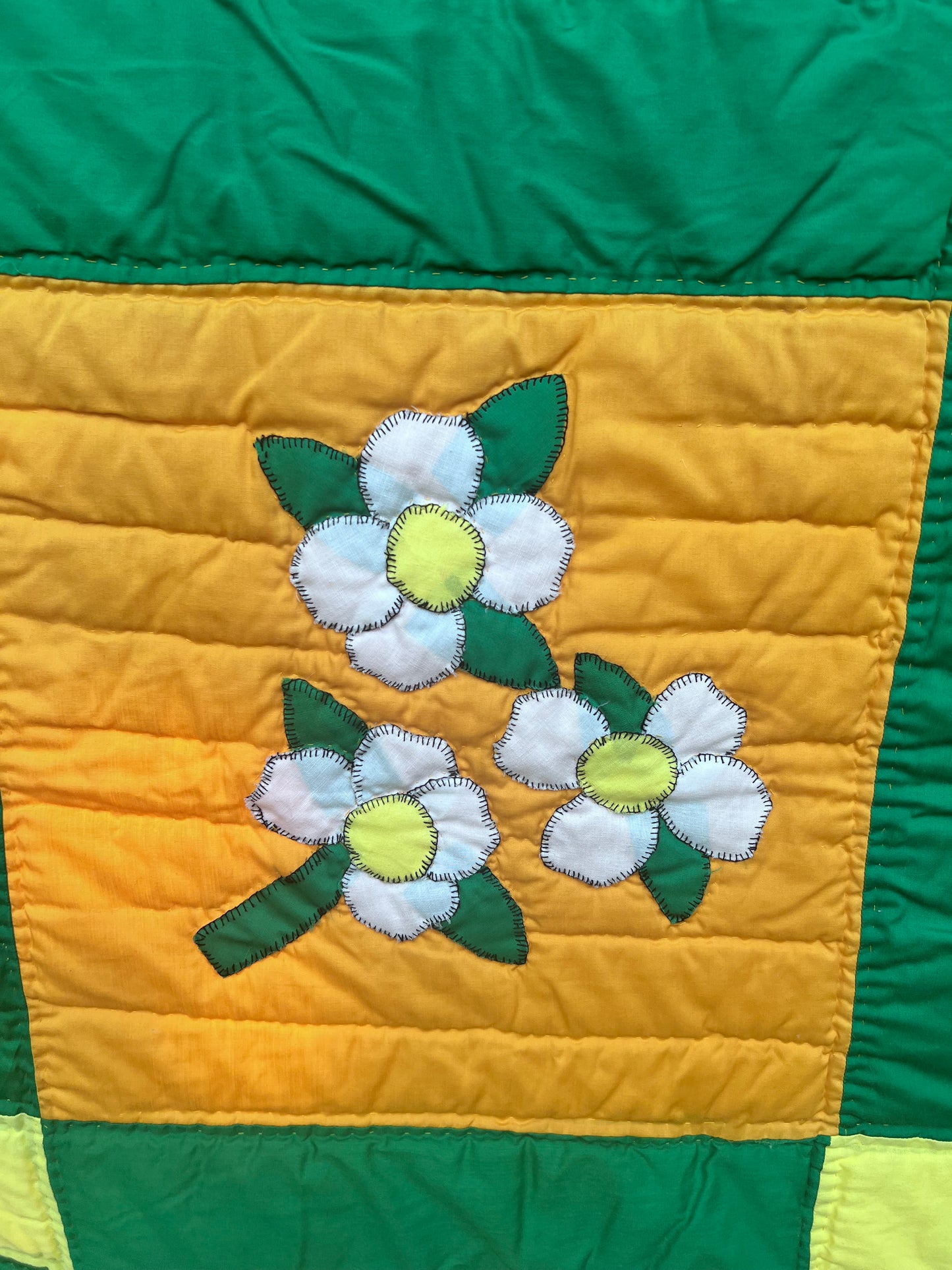 A stunning and unique dogwood floral appliqué quilt - King size