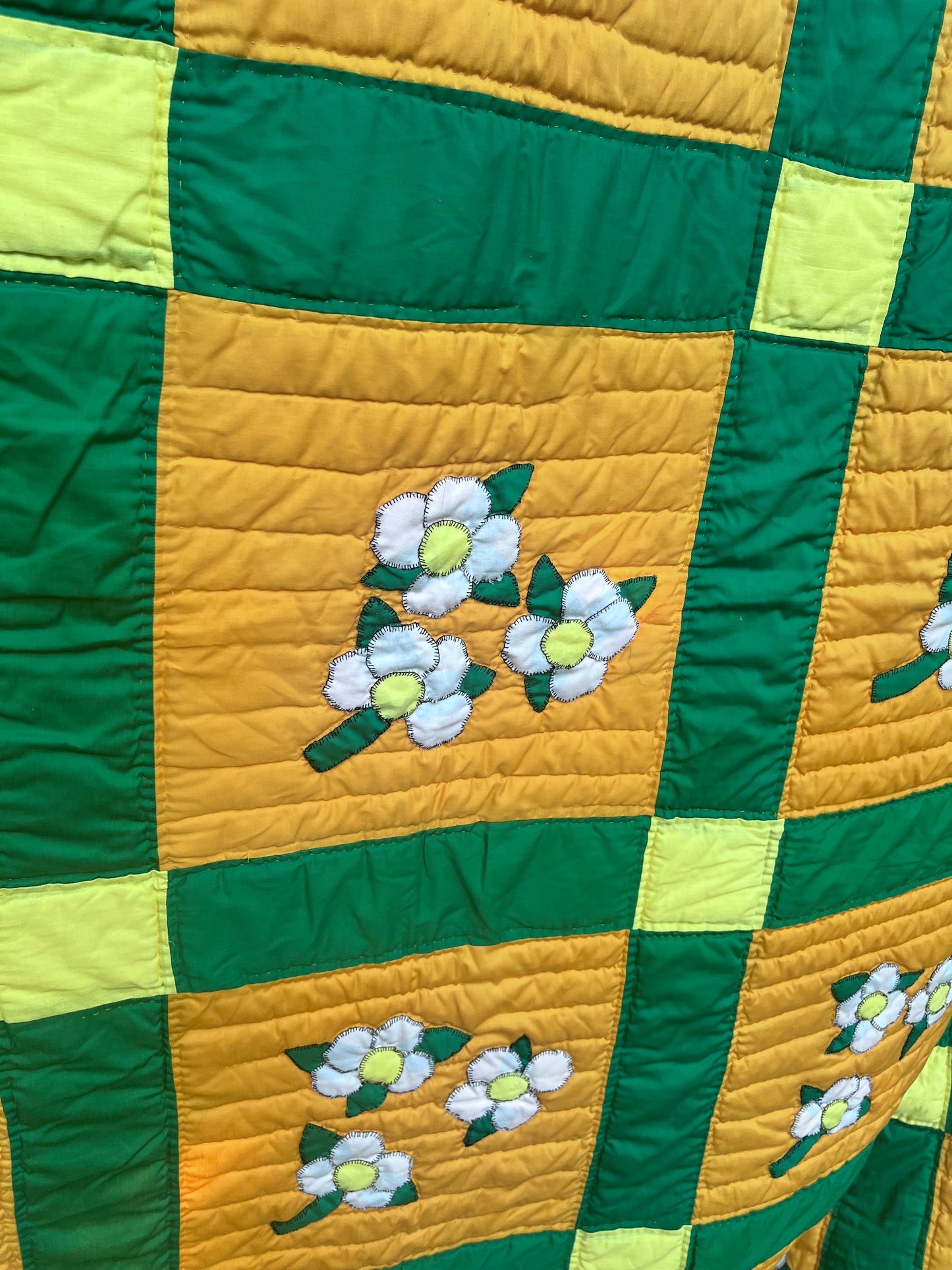 A stunning and unique dogwood floral appliqué quilt - King size