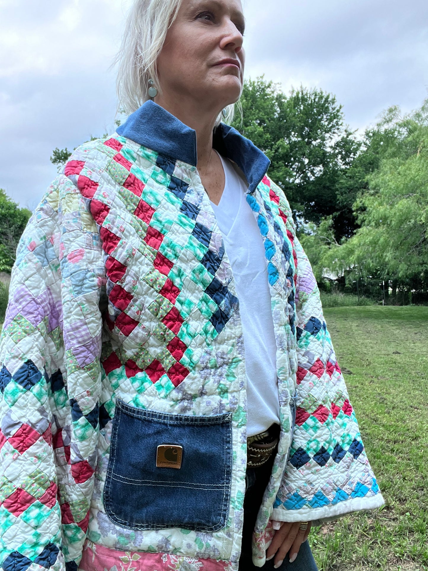 Stunning example of a "coat of many colors," utilizing the Trip Around the World