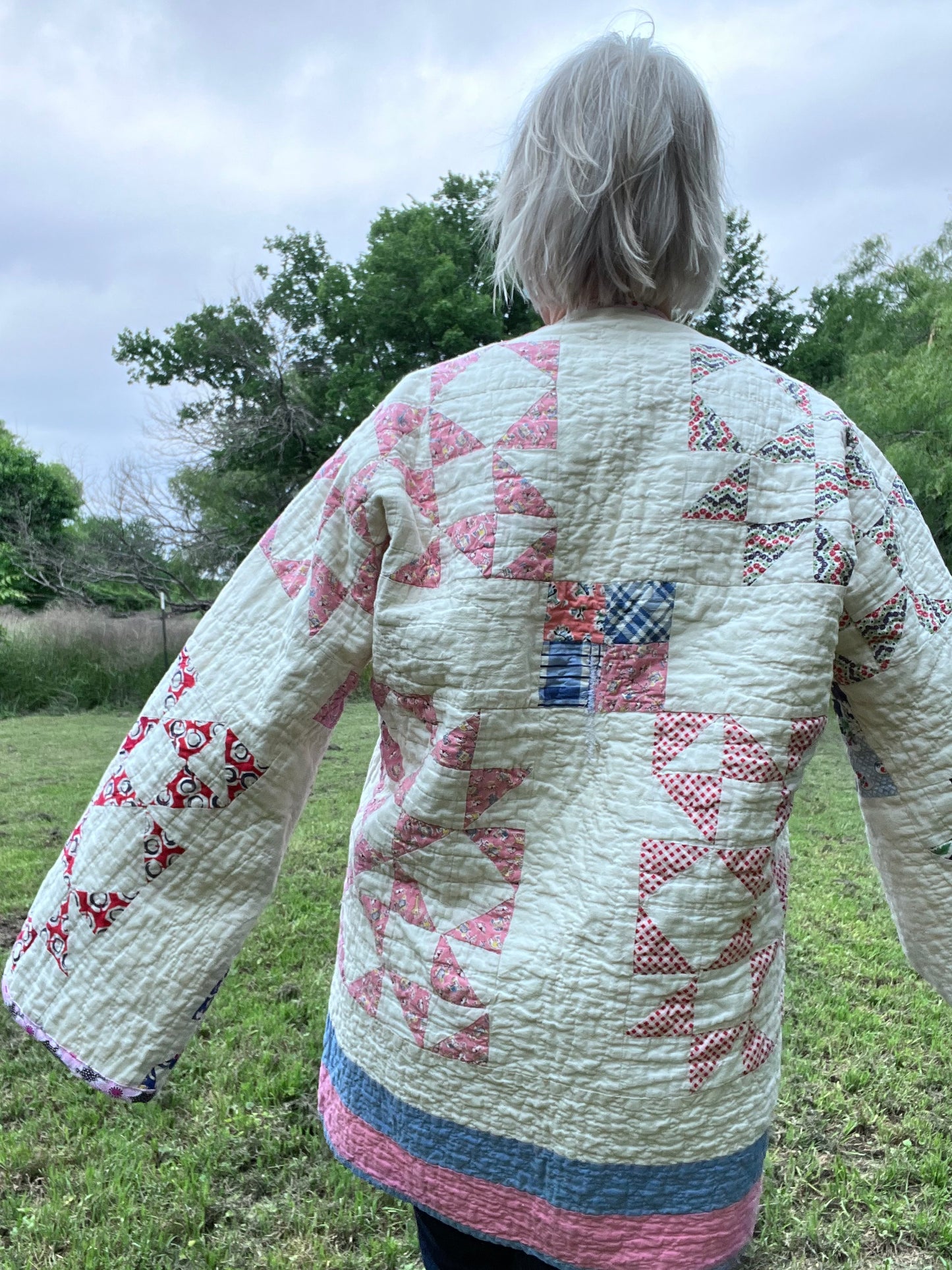 Beautiful Kimono Quilt Jacket in teh Windmill Quilt block, sized up to Medium/Large