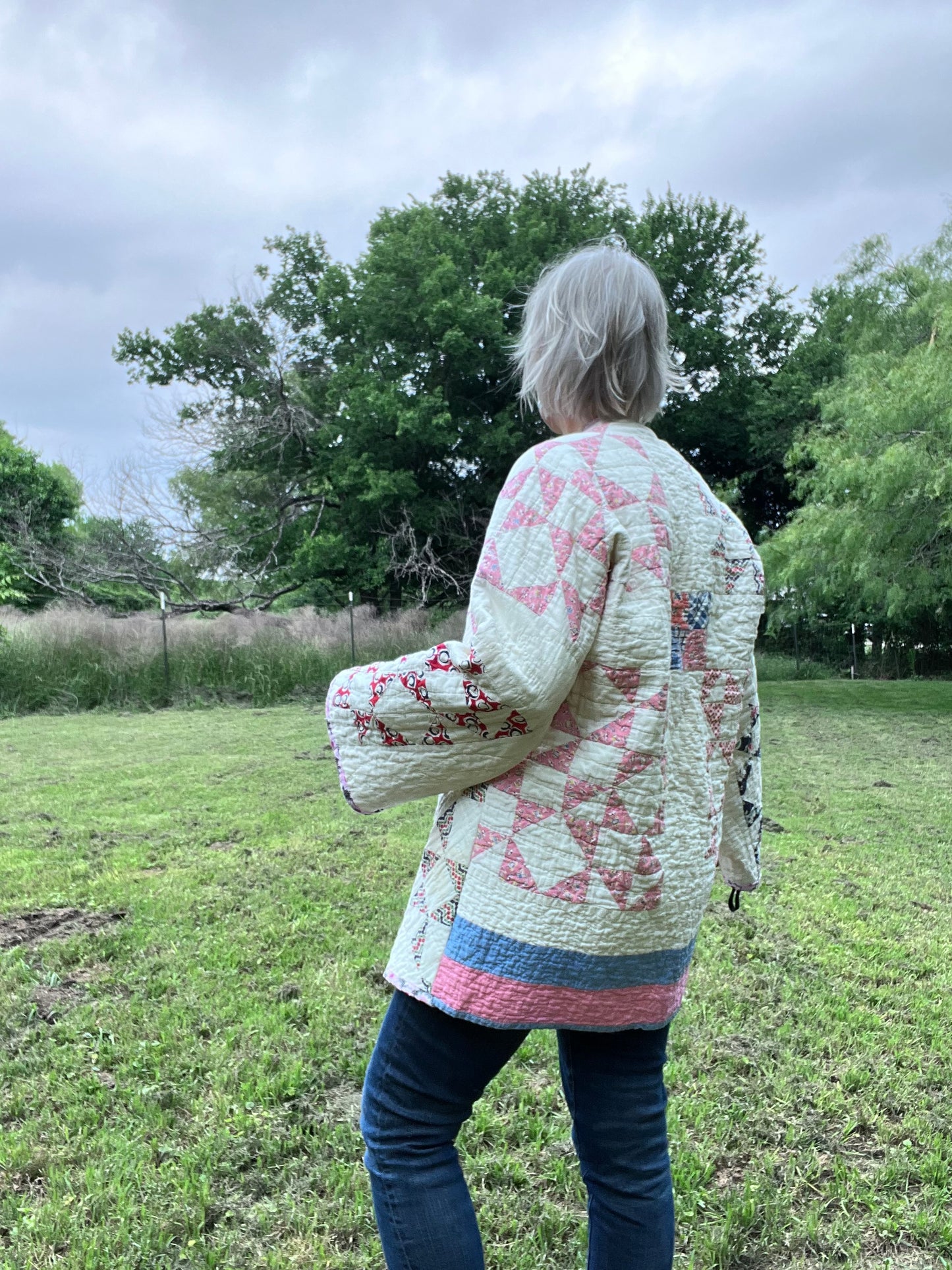 Beautiful Kimono Quilt Jacket in teh Windmill Quilt block, sized up to Medium/Large