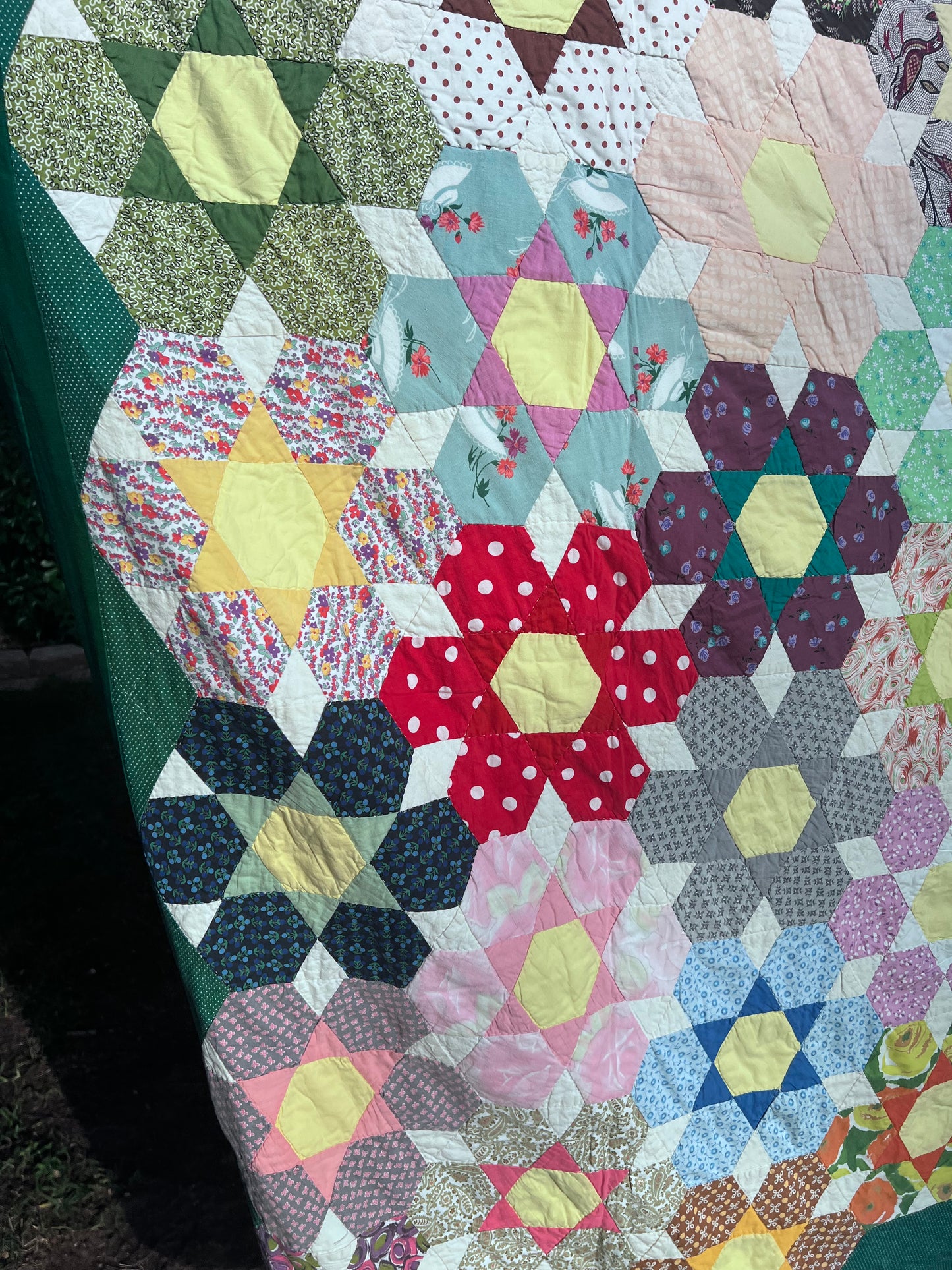 Gorgeous Vintage Quilt featuring Star of the West Block in a Floral Design