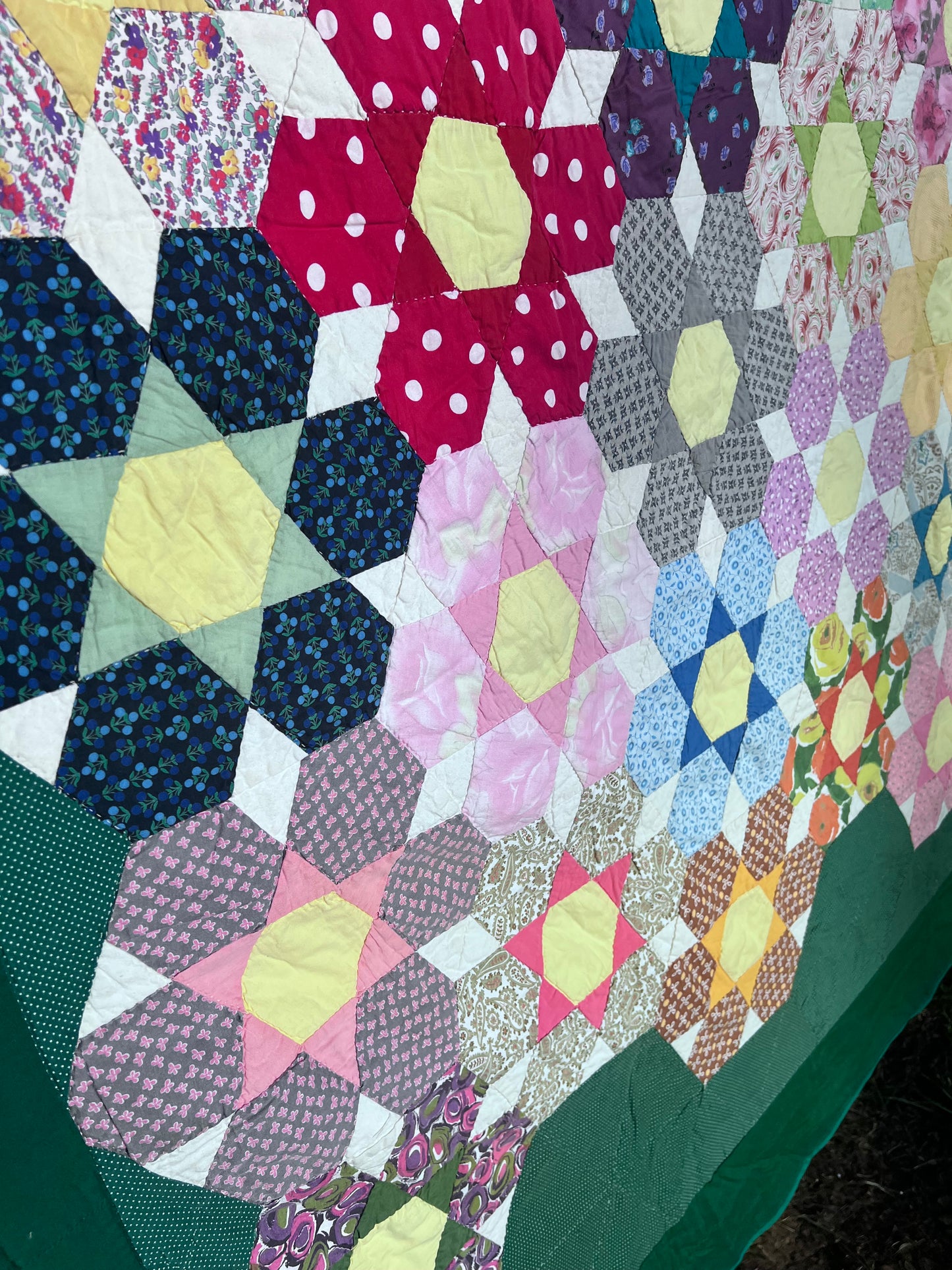 Gorgeous Vintage Quilt featuring Star of the West Block in a Floral Design