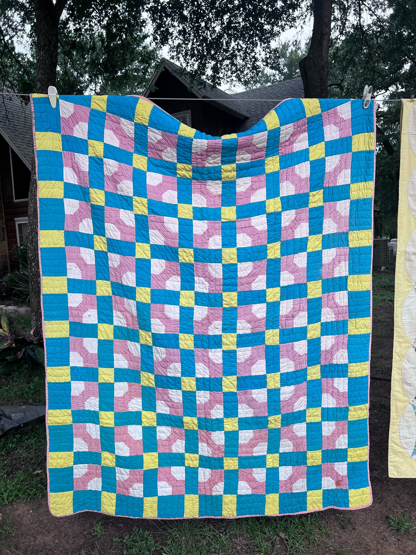 Iconic Vintage Bowtie Quilt in R,W & B while integrating a feedsack backing - Gorgeous!