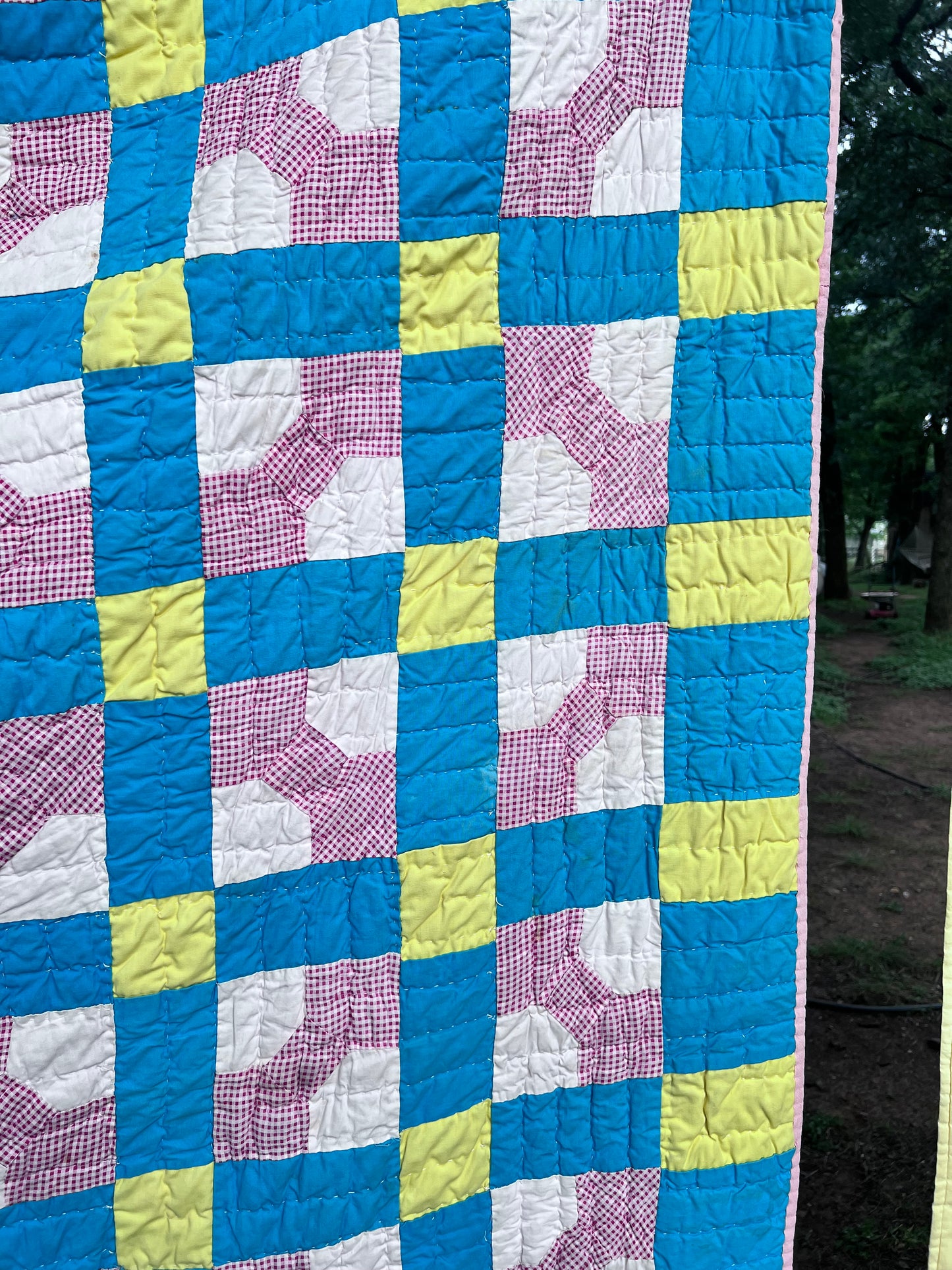 Iconic Vintage Bowtie Quilt in R,W & B while integrating a feedsack backing - Gorgeous!