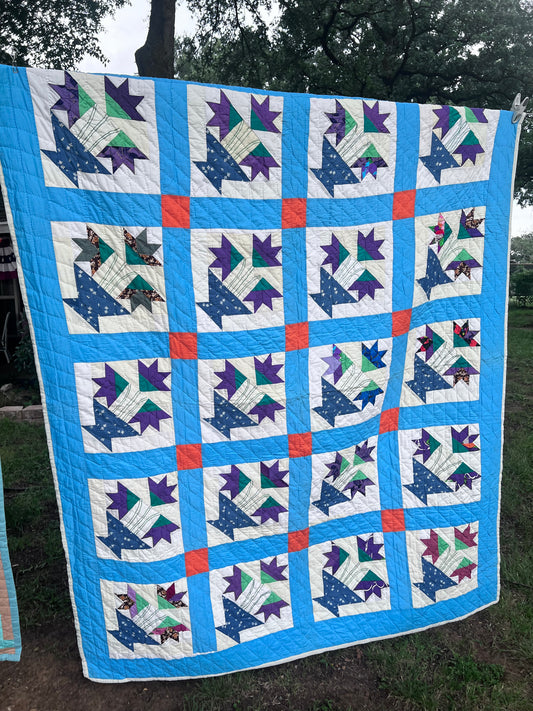 Traditional Basket of Flowers or Flower Pot Vintage Antique Quilt in Bright Colors