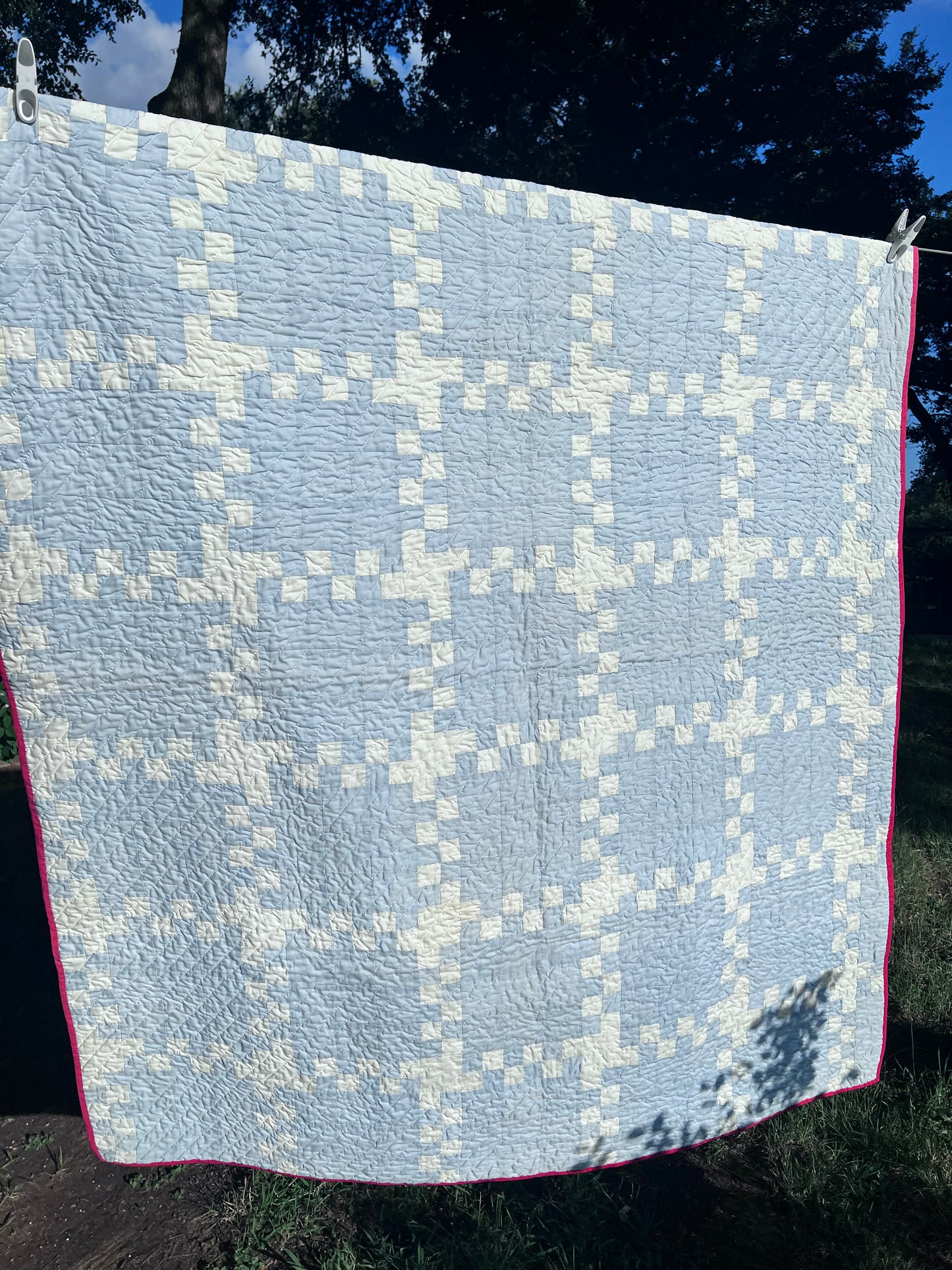 Gorgerous Blue & White Irish Chain Vintage Quilt with Red Border - AMERICANA
