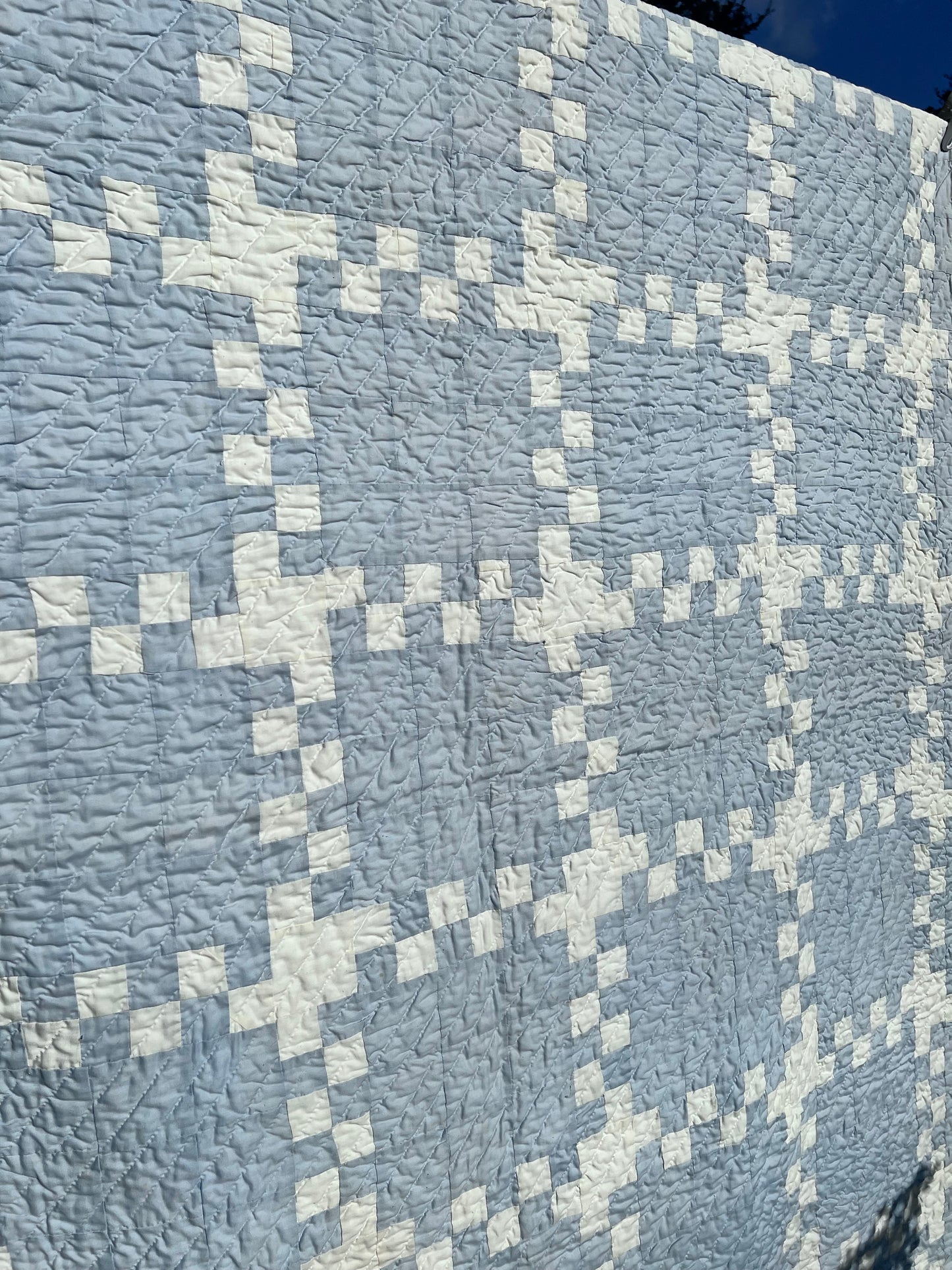 Gorgerous Blue & White Irish Chain Vintage Quilt with Red Border - AMERICANA