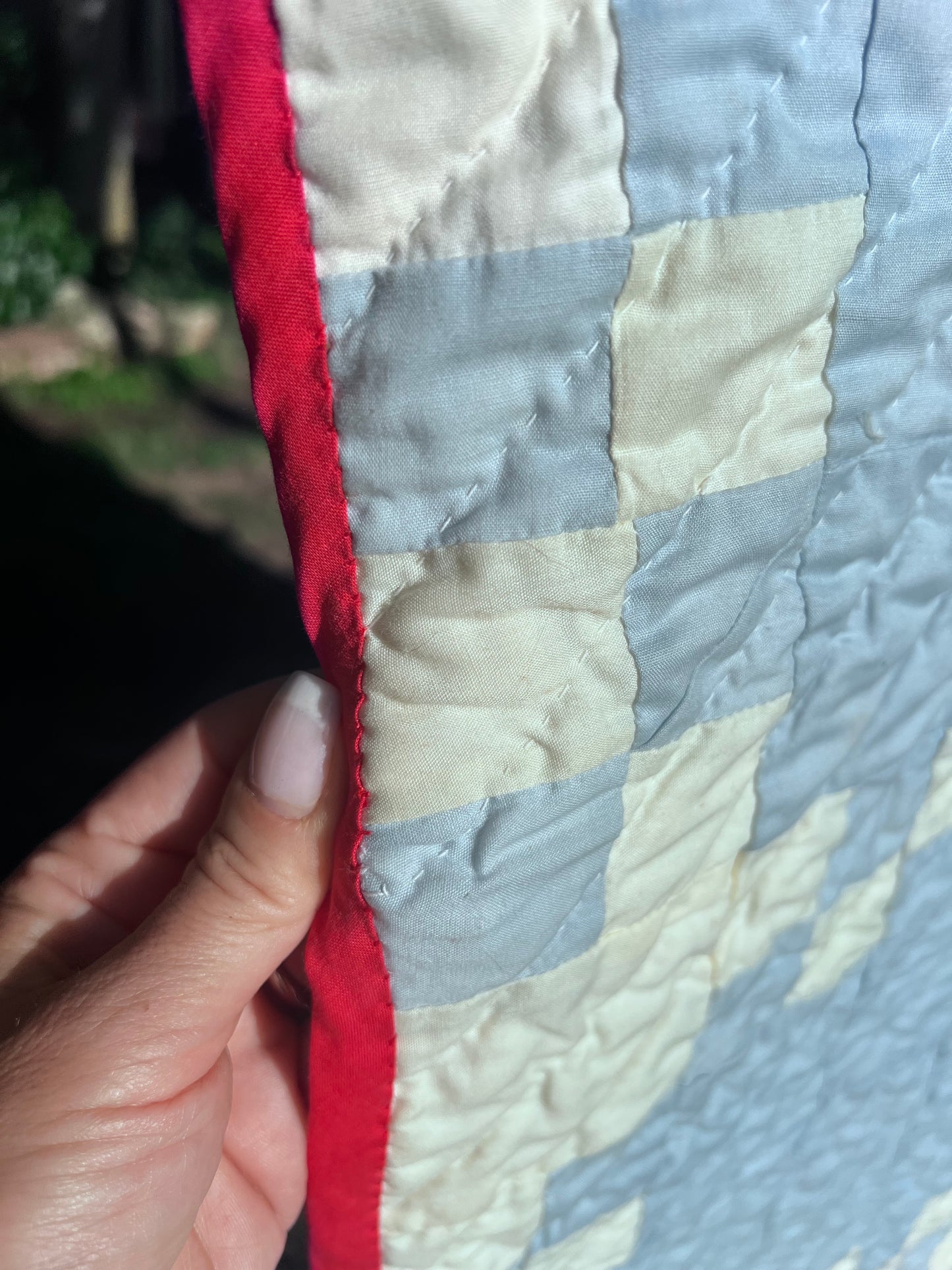 Gorgerous Blue & White Irish Chain Vintage Quilt with Red Border - AMERICANA