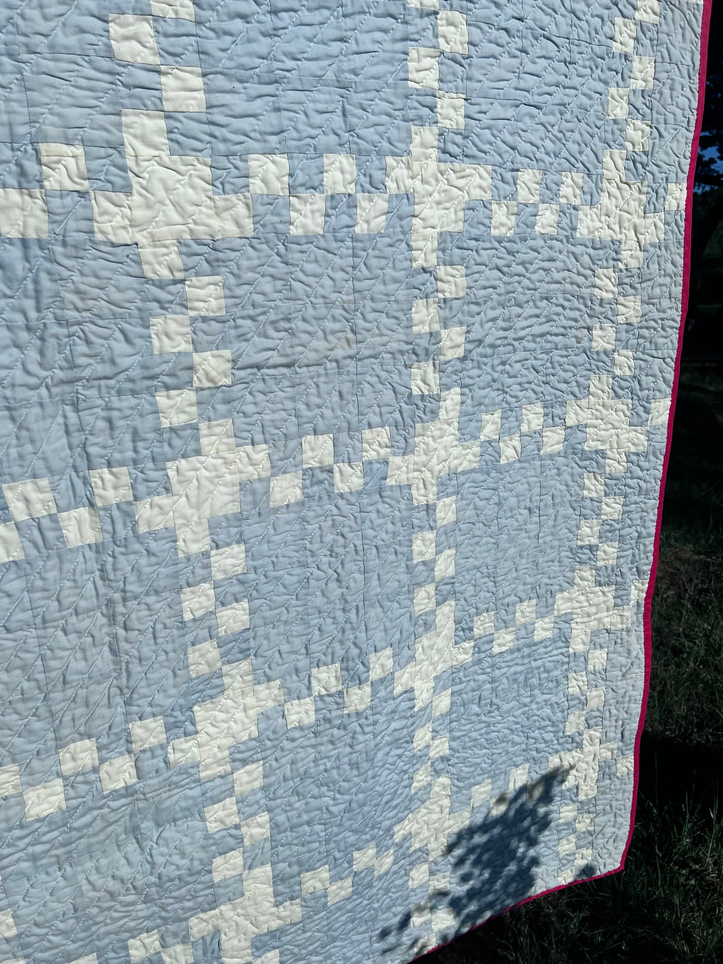 Gorgerous Blue & White Irish Chain Vintage Quilt with Red Border - AMERICANA