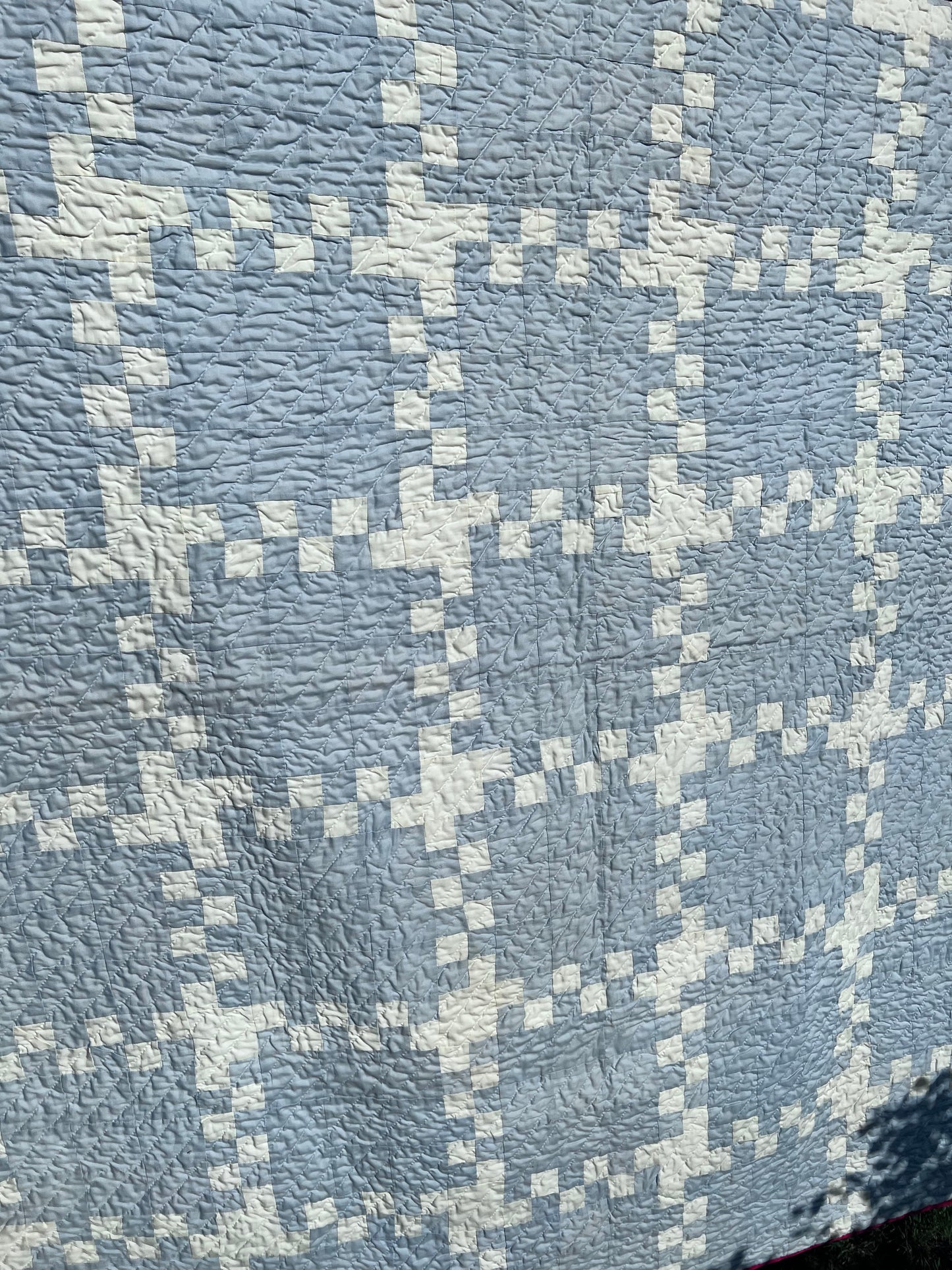 Gorgerous Blue & White Irish Chain Vintage Quilt with Red Border - AMERICANA