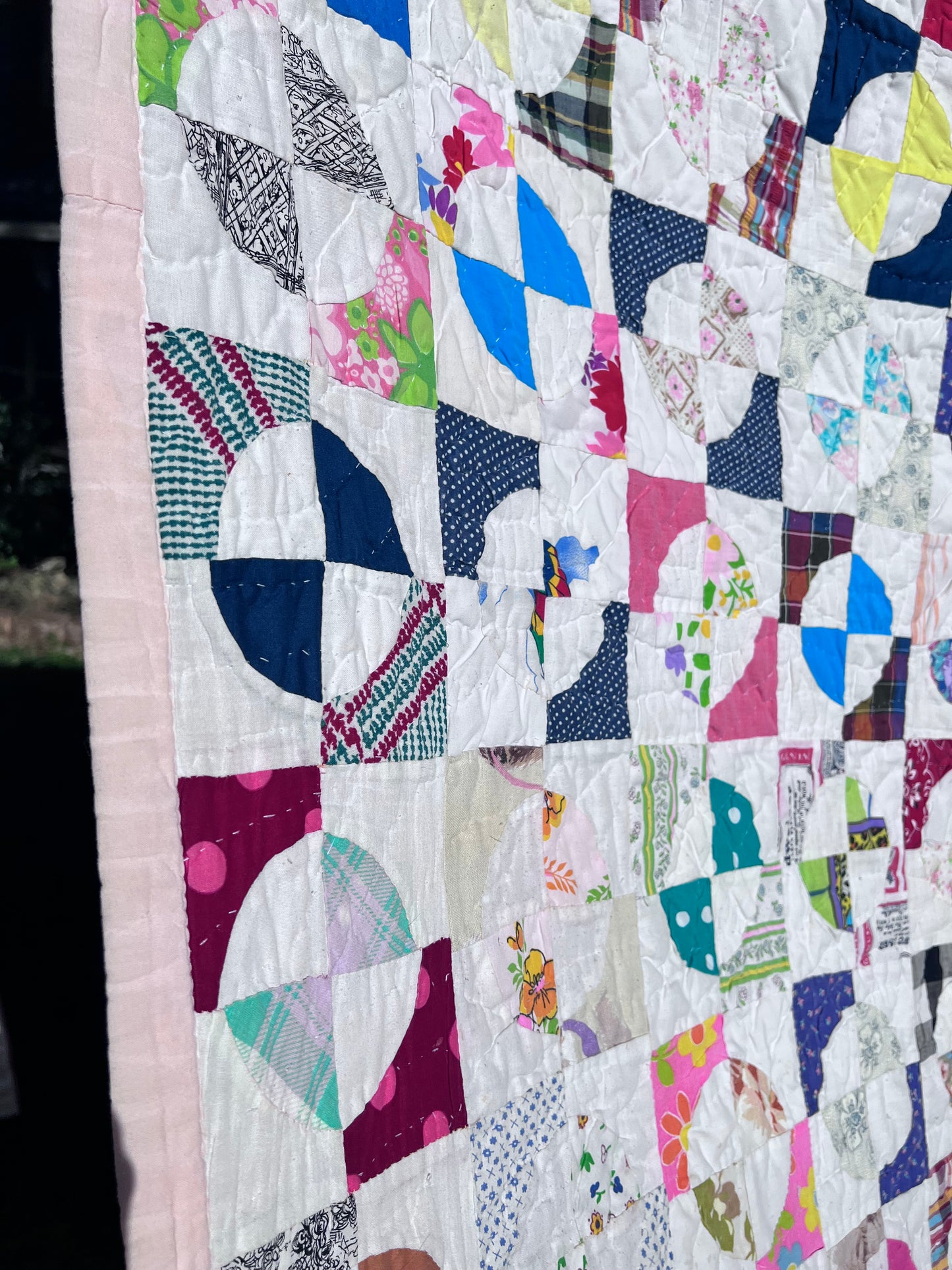 Very unique Drunkards Path Vintage Quilt, Bold Calicos, Vibrant Display