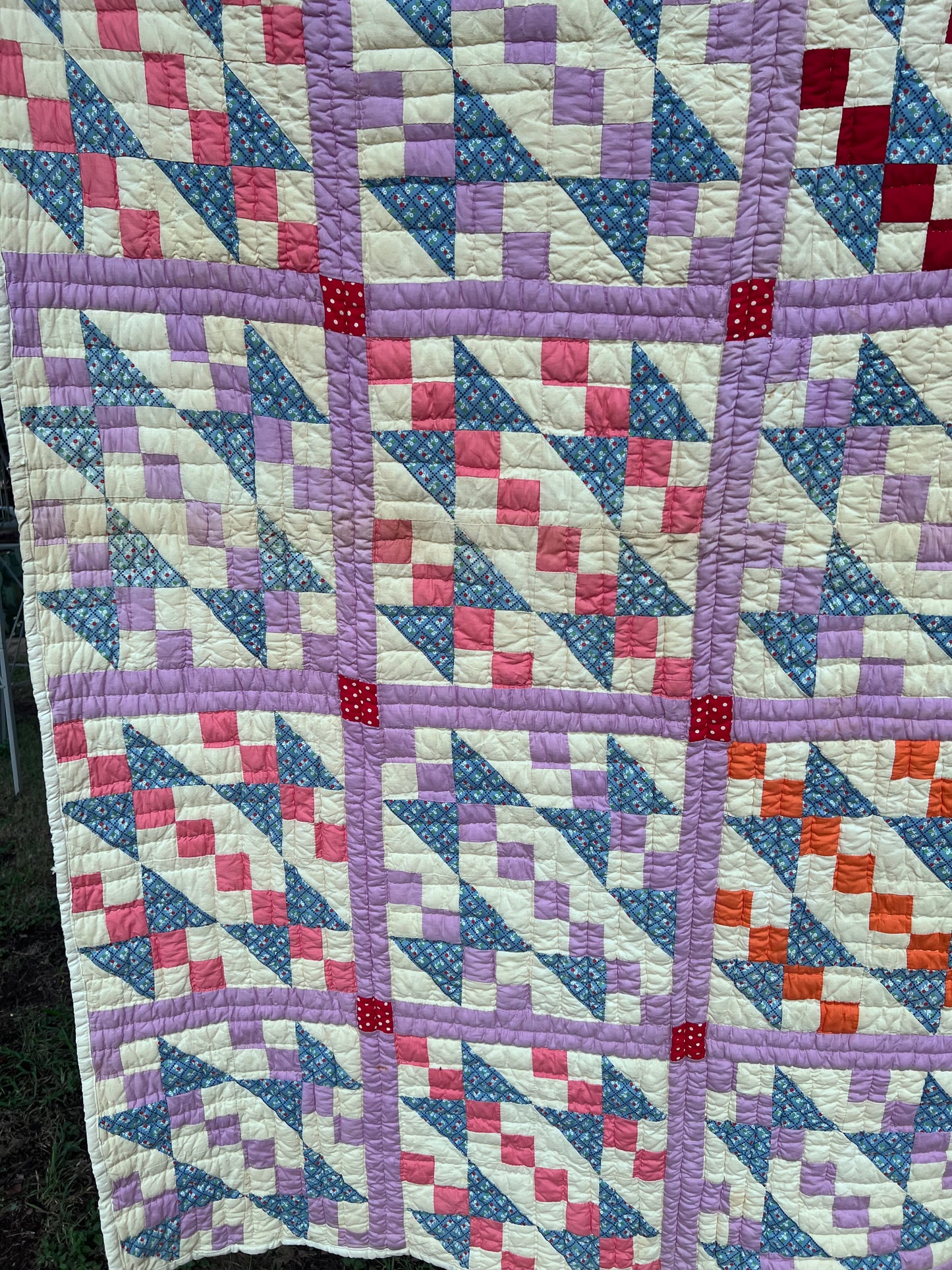 Highly traditional quilt - the Jacob's Ladder, Stepping Stones or Trail of the Covered Wagon Vintage Quilt