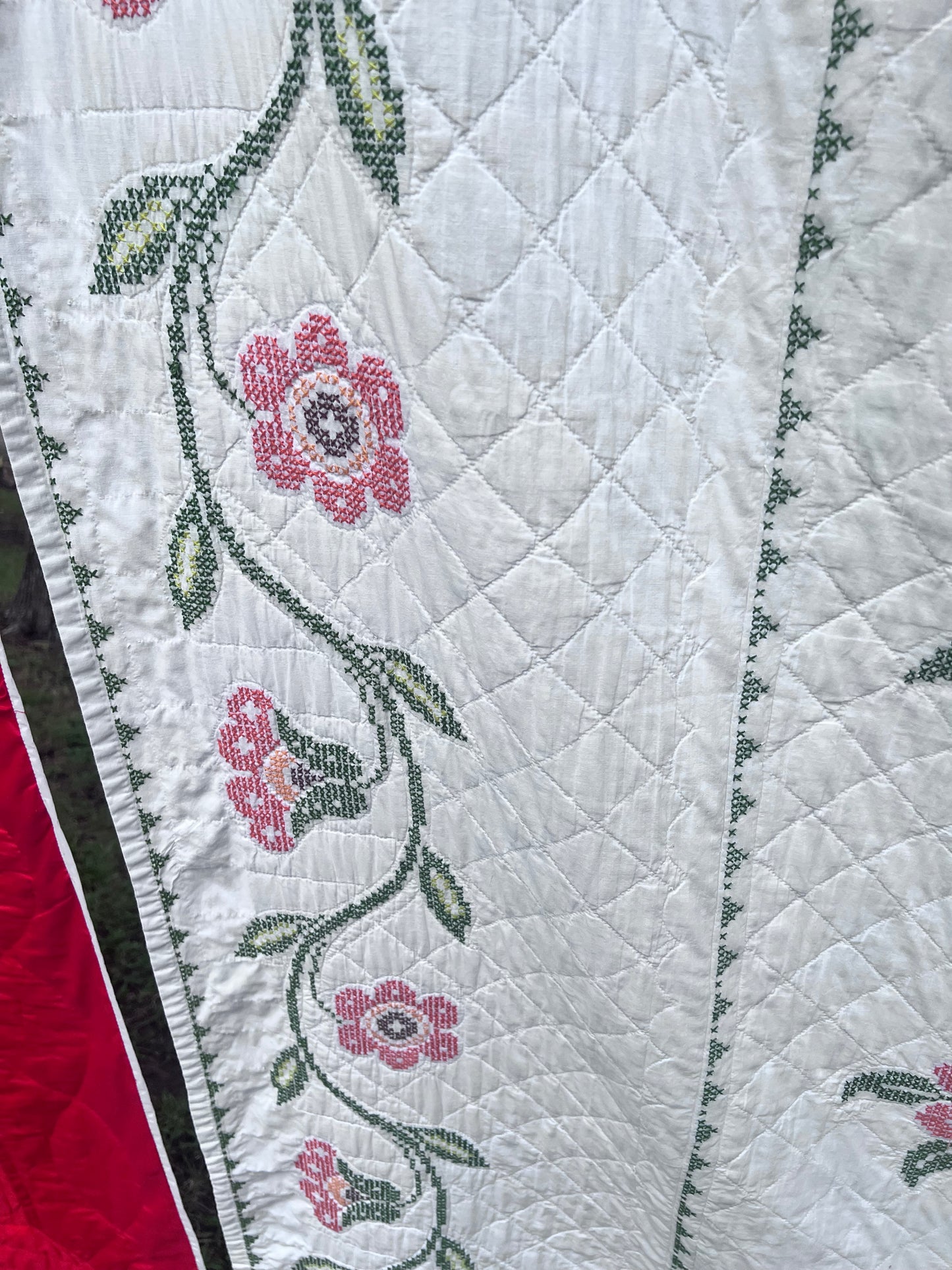 Glorious piece of America! Beautiful Hand Stitched Federal Eagle Vintage Quilt