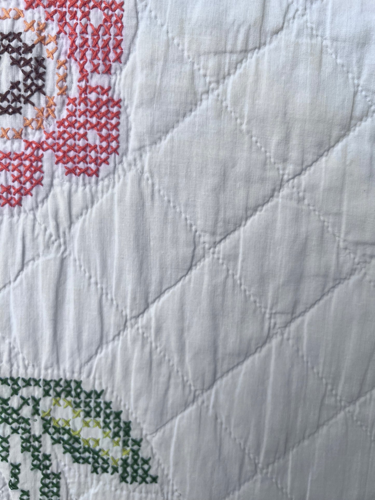 Glorious piece of America! Beautiful Hand Stitched Federal Eagle Vintage Quilt