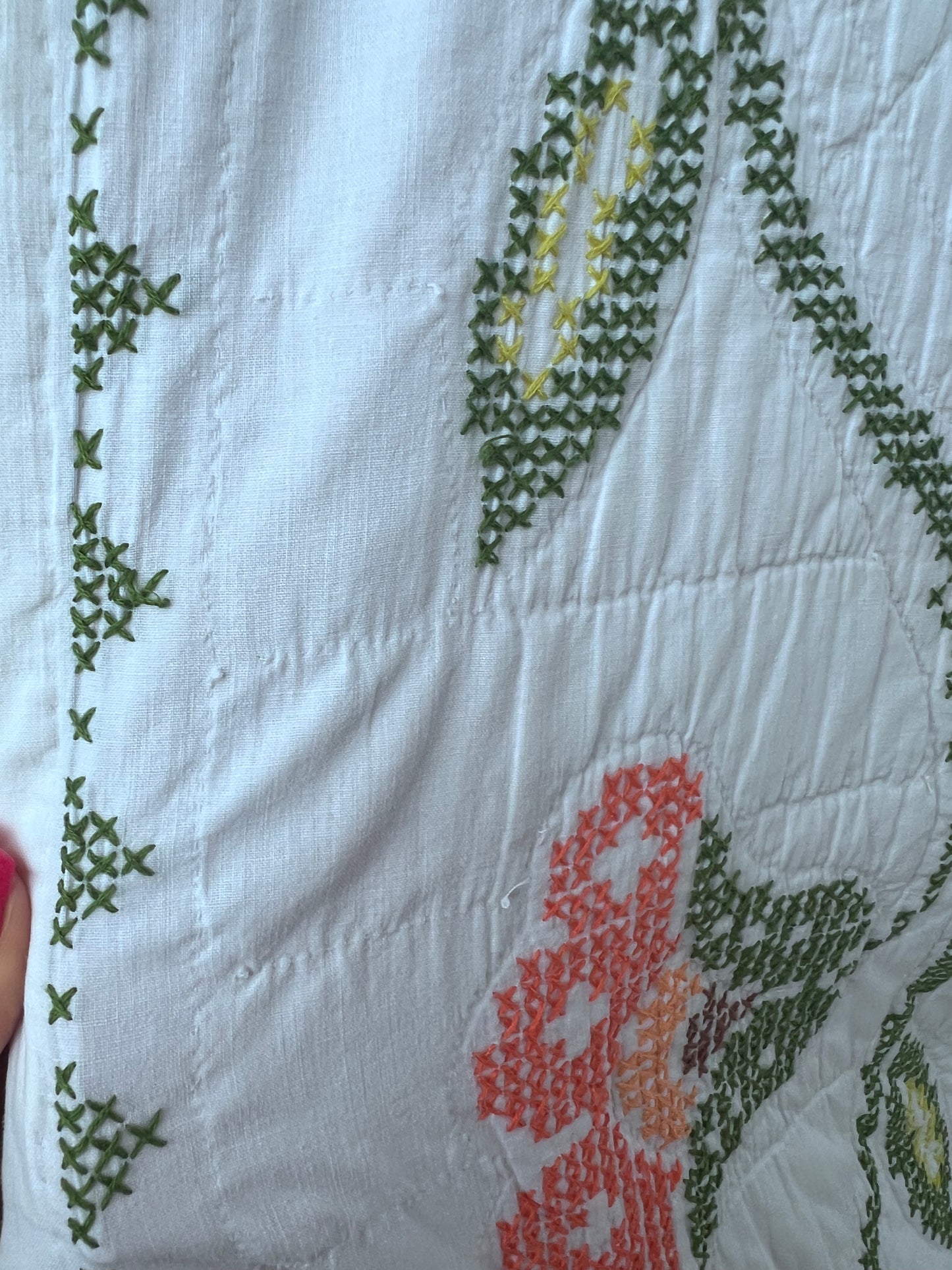 Glorious piece of America! Beautiful Hand Stitched Federal Eagle Vintage Quilt