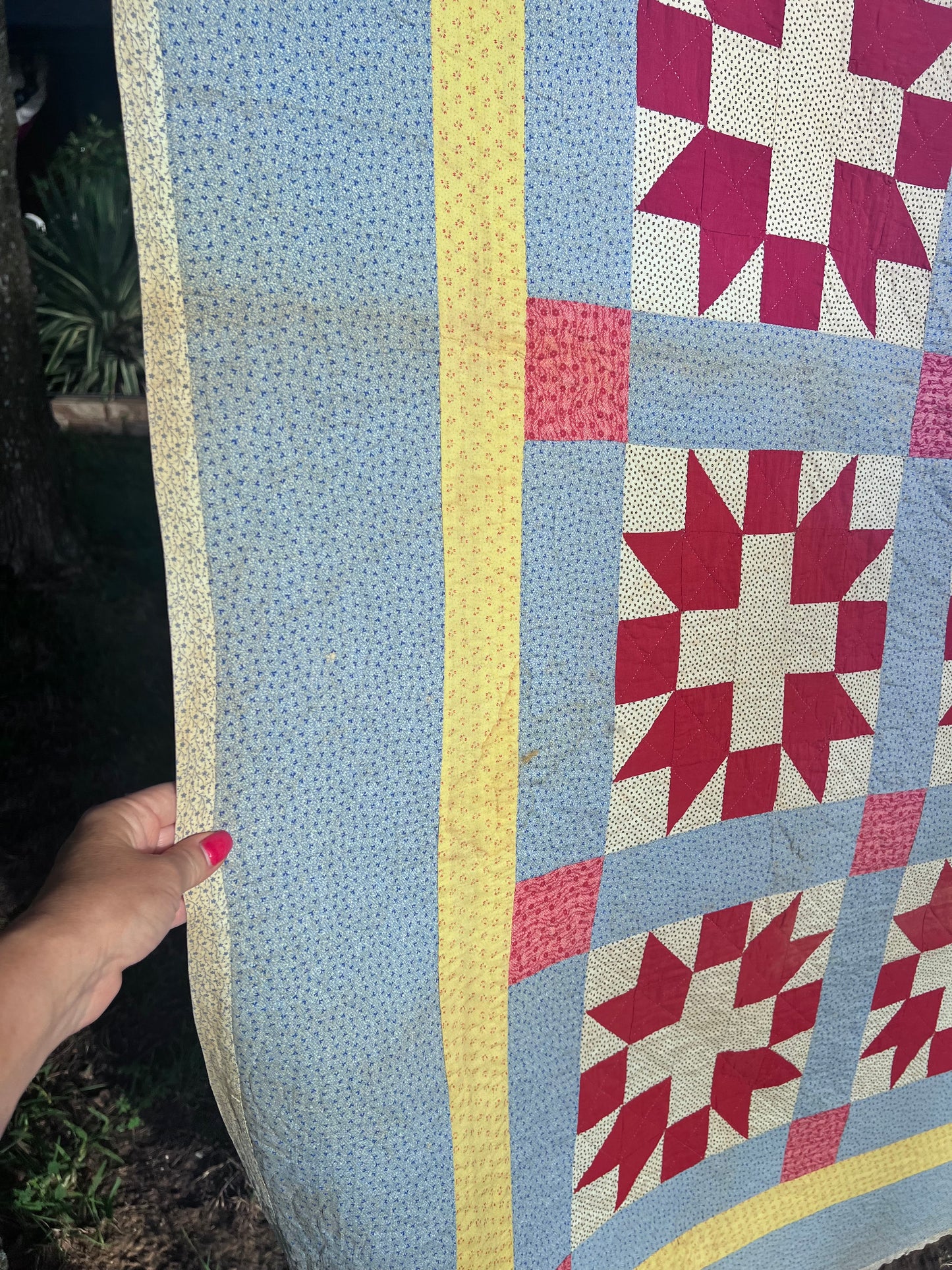 Exceptional Antique Cactus Basket Quilt - Hand quilted, stitched, and bounded - WOW!