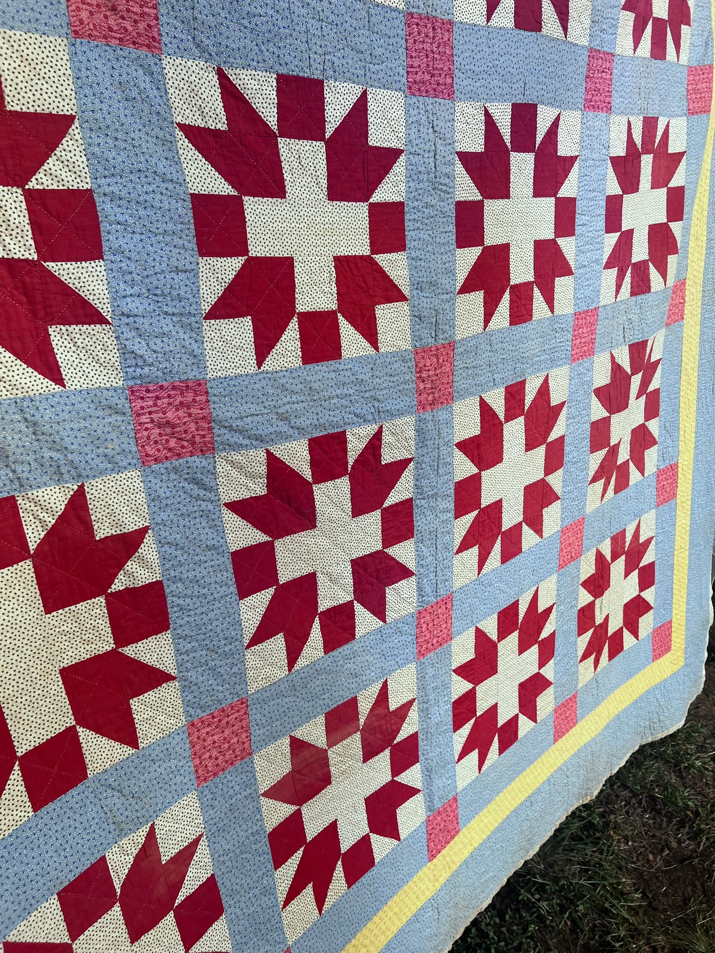 Exceptional Antique Cactus Basket Quilt - Hand quilted, stitched, and bounded - WOW!