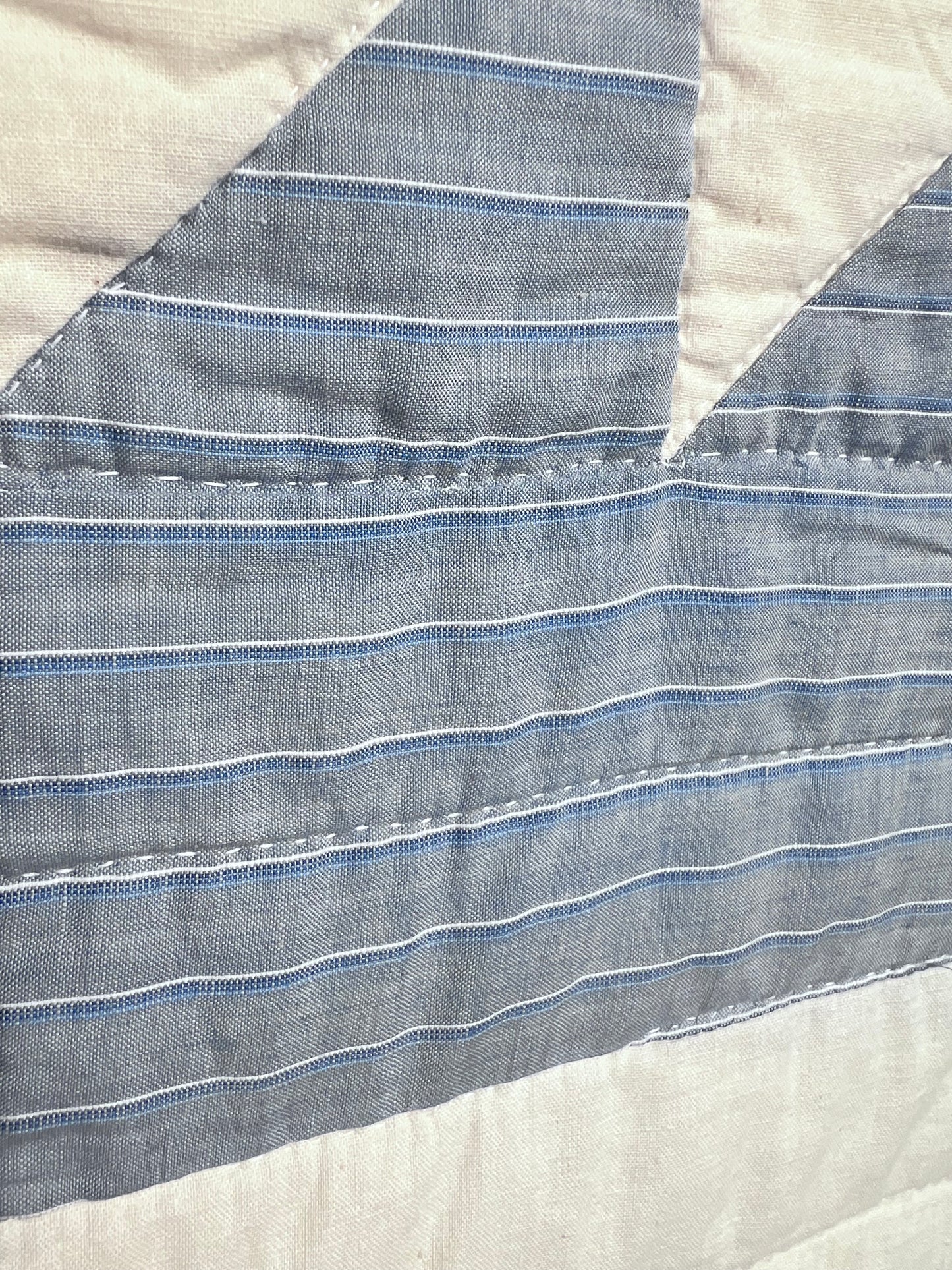 Delightful Vintage Sailboat Pristine Quilt - Hand quilted, stitched and bound - Amazing!
