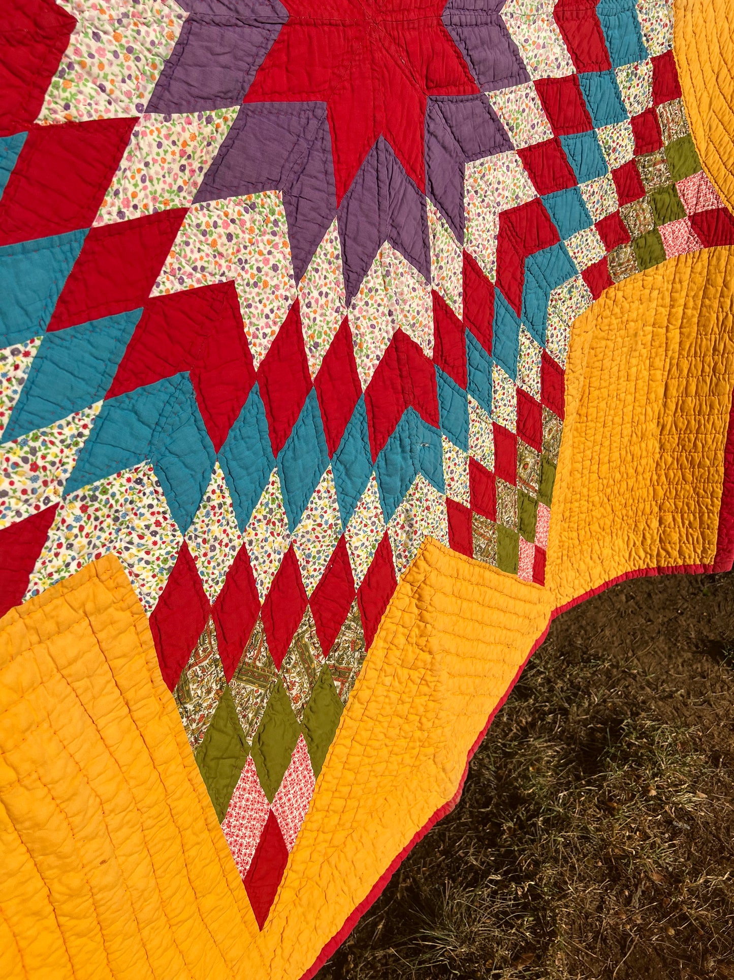 Speechless! Cheddar & Red Lone Star Vintage Quilt | CA 1930's